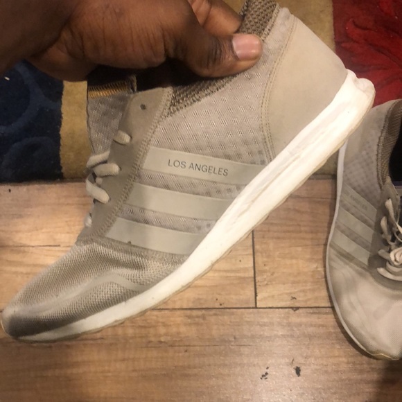 Adidas continental Los Angelo’s - Picture 4 of 4